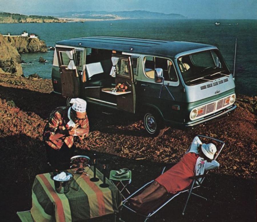  Chevrolet G10 Chevy-Van Camper by Red-E-Kamp 1969 года  (фото 1 из 1)